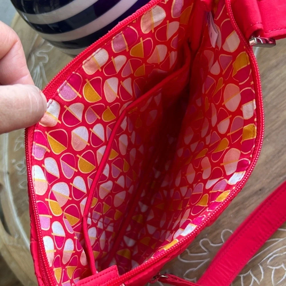 Vera Bradley quilted red shoulder bag bold color.classic diamond quilted design